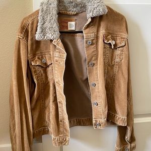Levi’s brown corduroy size L faux fur lined
